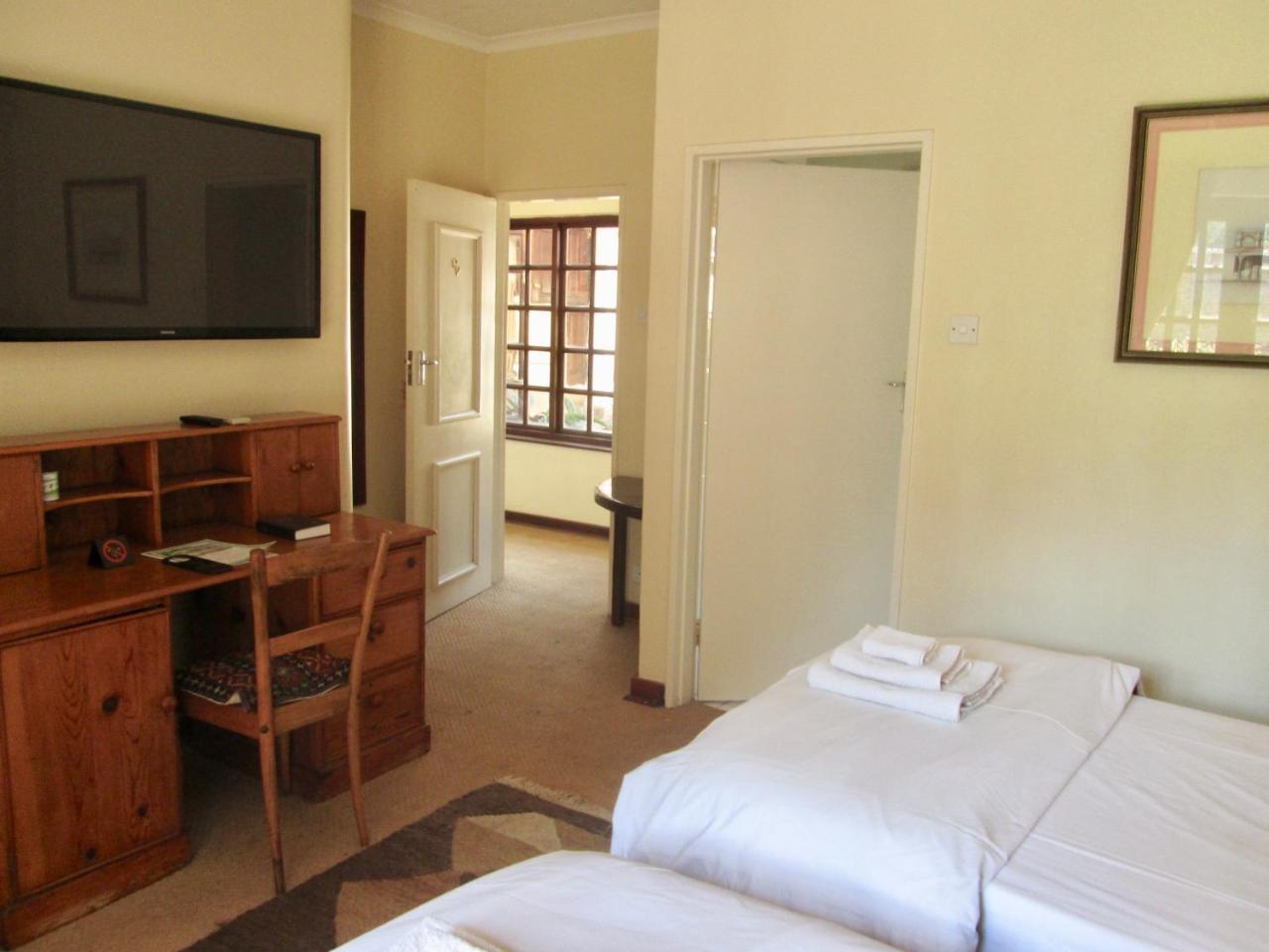 12 Fleetwood Bed & Breakfast Harare Exterior photo